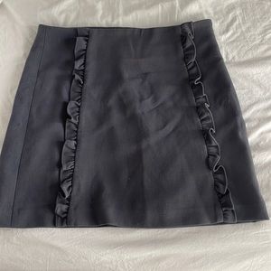 LOFT size 8 charcoal grey skirt with front ruffles! No damage - barely worn